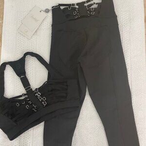 Bombshell Leggings & Sportsbra NWT